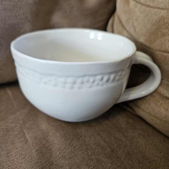STARBUCKS White Ceramic Coffee Mug 11 oz Raised Pebble Dot Trim 2008 RARE - Picture 1 of 3
